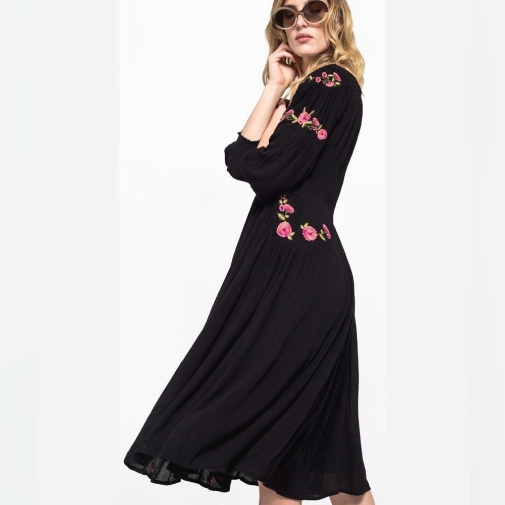 Free People Lightweight Whimsical Boho Embroidered Button-Up Lined Midi Dress